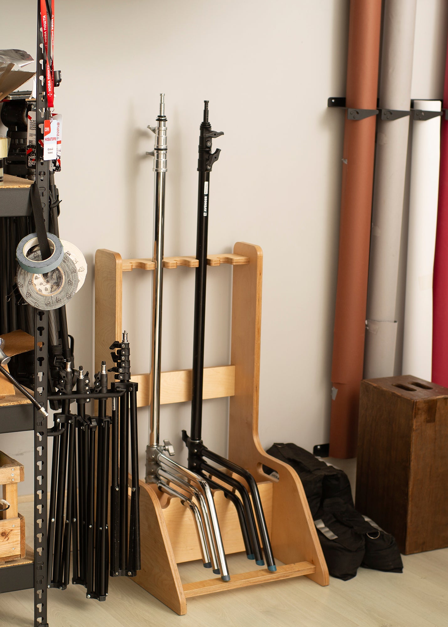 Plywood photo studio rental warehouse storage rack for C-Stands